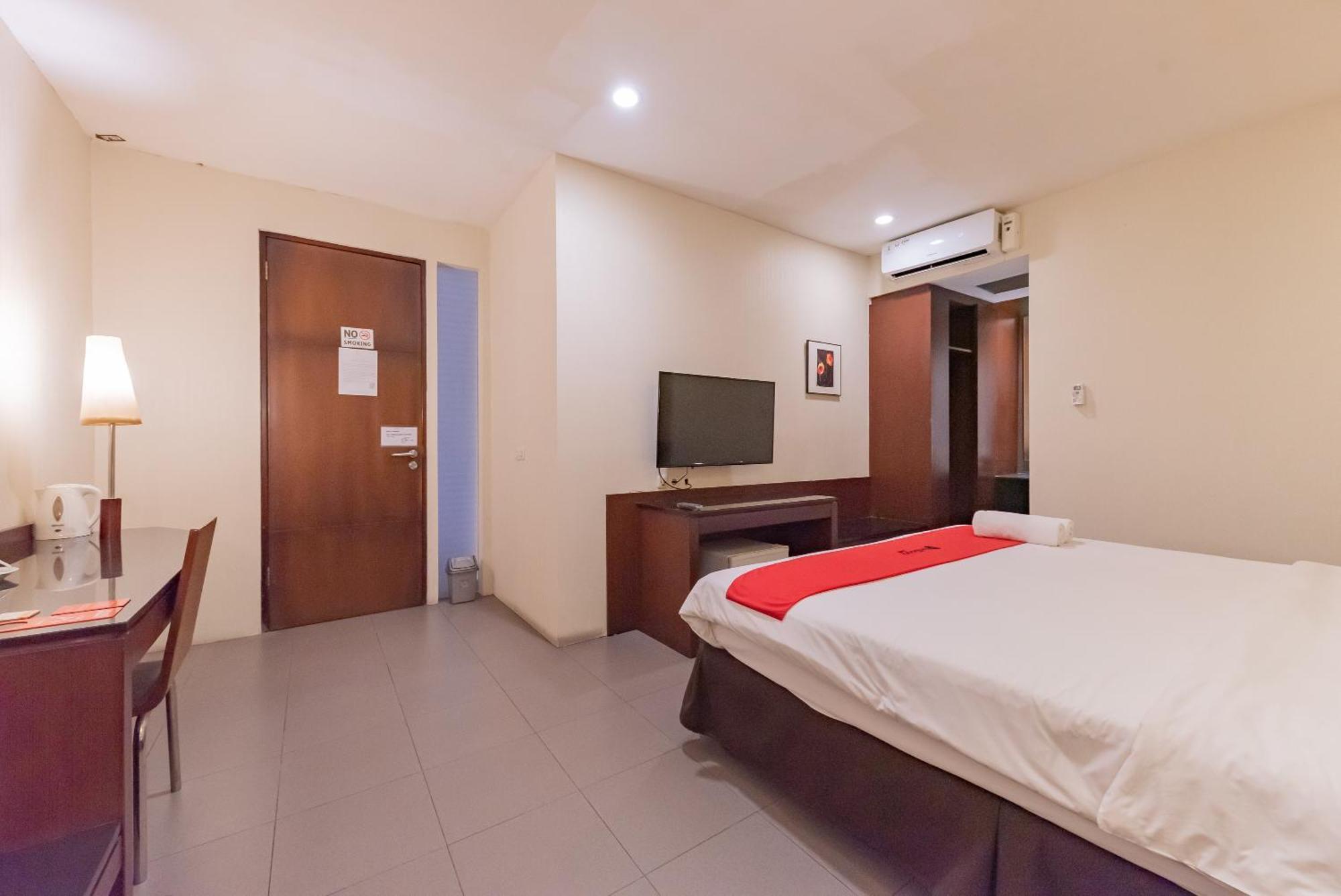 Reddoorz Plus @ Cipaganti Street 3 Μπαντούνγκ Εξωτερικό φωτογραφία