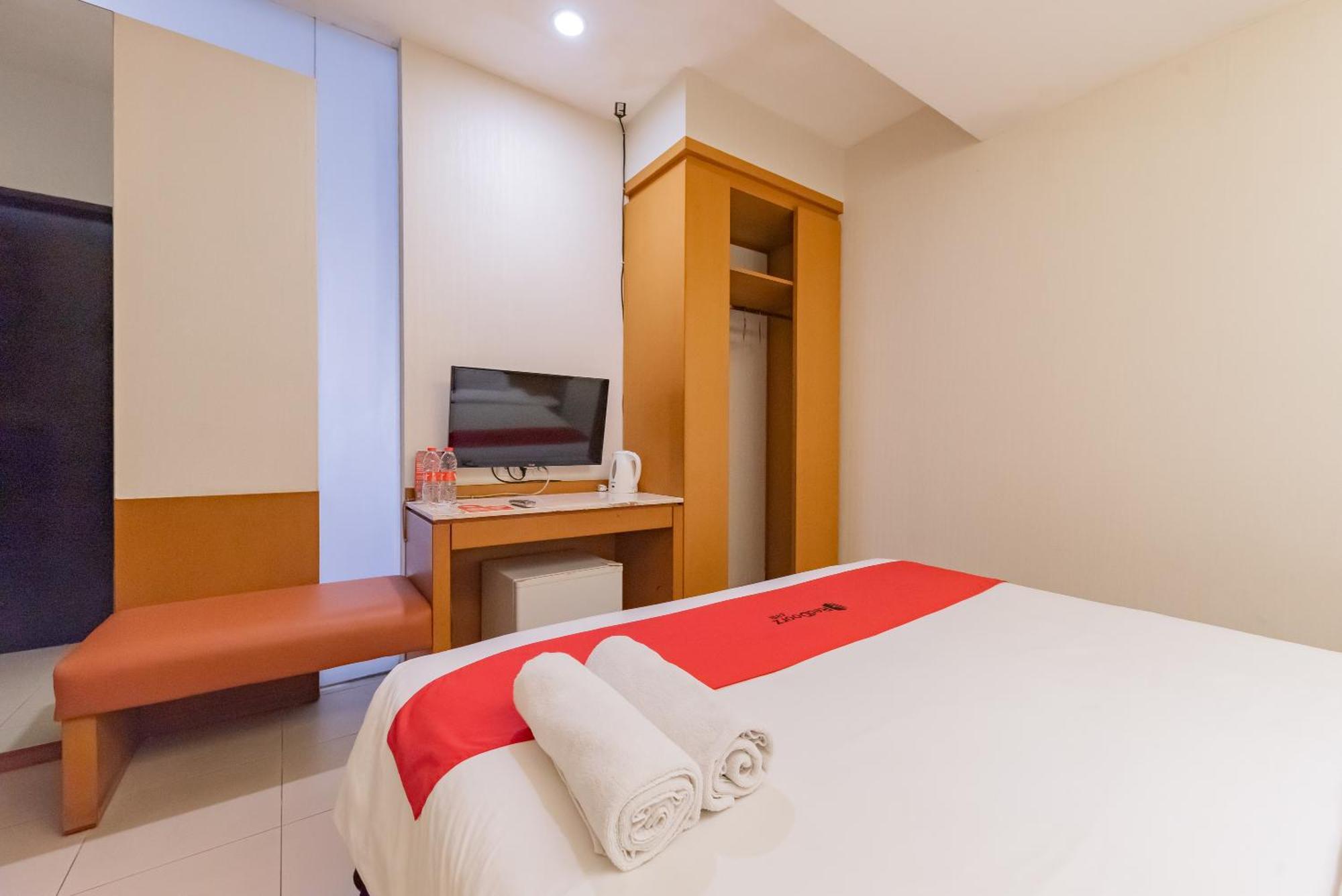 Reddoorz Plus @ Cipaganti Street 3 Μπαντούνγκ Εξωτερικό φωτογραφία