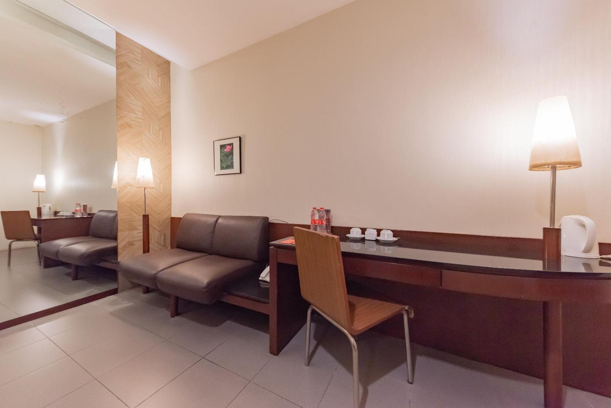 Reddoorz Plus @ Cipaganti Street 3 Μπαντούνγκ Εξωτερικό φωτογραφία